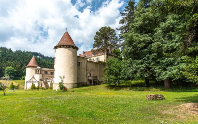 Gîte du Château de Pramenoux