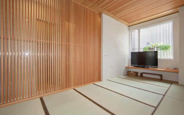 Wood Whispering Residence