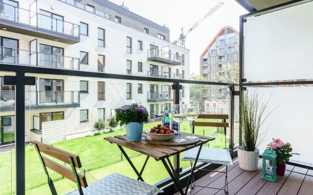 Marinus Apartments