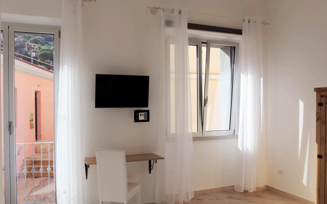 Clelia's Boutique Rooms & Suites