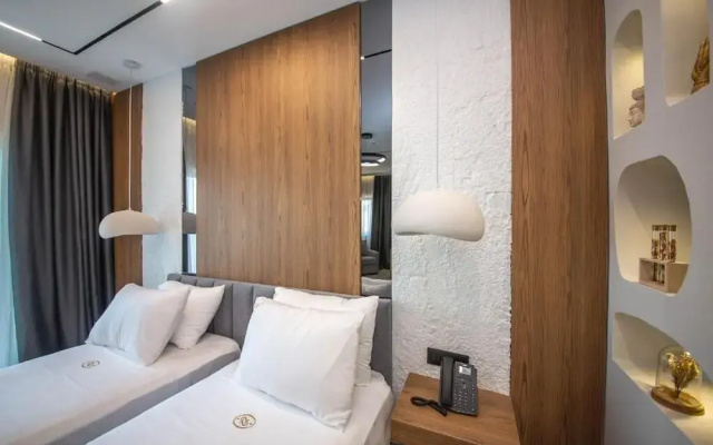 Noam Luxury Hotel