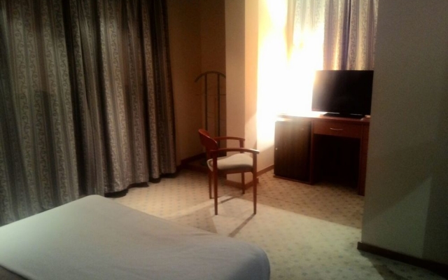 Golden Park Hotel