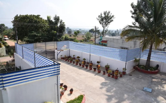 C2 homestay