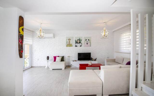 Villa With Sea View in Adabuku Milas Bodrum