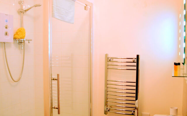 Kensington Court Holiday Apartments