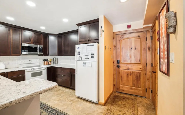 Atrium 005 1 Bedroom Condo