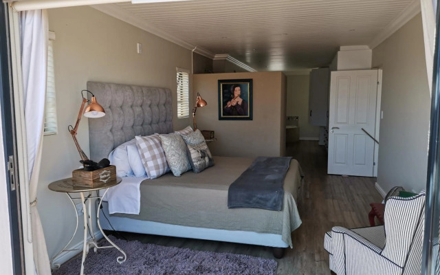 Paradise Beach Apartments Langebaan 4 Elara