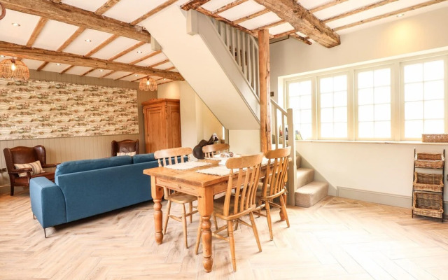 The Stable at Warren House