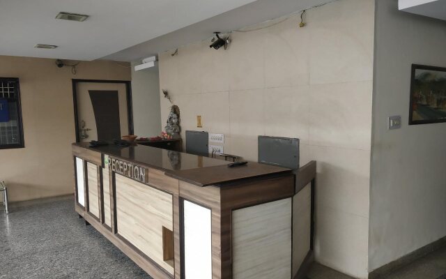 OYO 23303 Hotel Blue Heaven