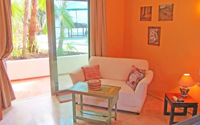 Royal Oasis Studio by PRP