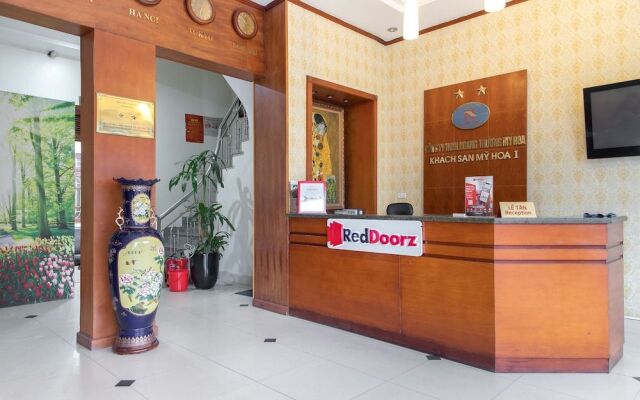 RedDoorz Near My Dinh Bus Station 2