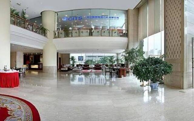 Central Plaza