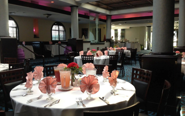 DoubleTree by Hilton Chatsworth