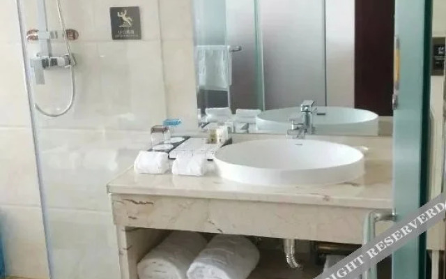 Wu Hua Tian Yue Hotel (Zhongwei Gulou South Street Branch)