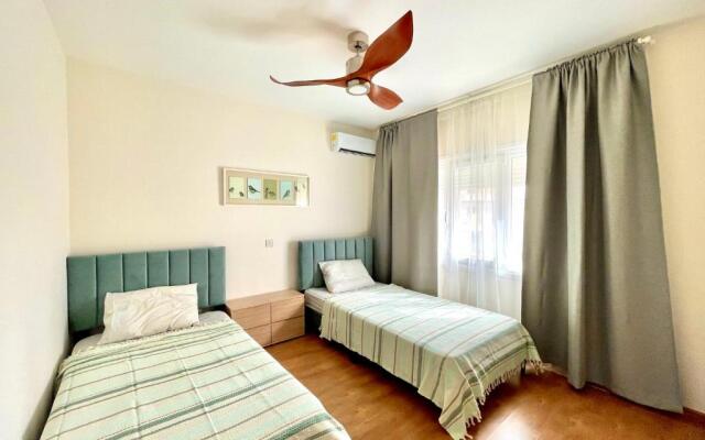 100 M To The Beach Sea La Vie 3 Bedroom Apartment