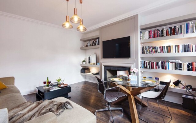 The Chelsea Harrington Apartment - KK