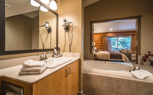 Tigh-Na-Mara Seaside Spa Resort