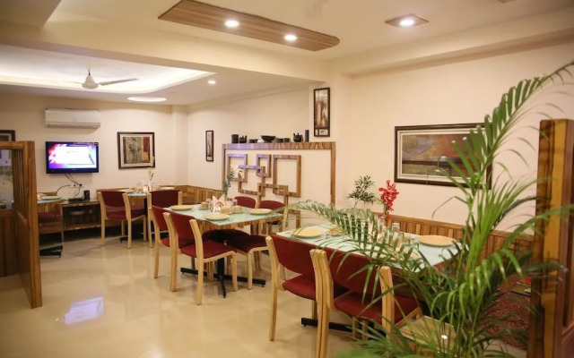 Hotel GK Palace
