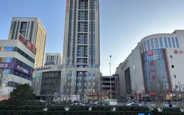 Yatu Hotel (Daminghu Station Huangtai Huanqiu Jiaju Expo Center Branch)