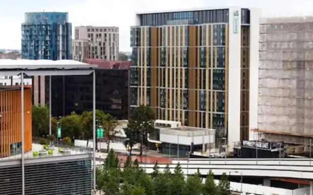 Modern Student-Only Ensuite Rooms in Wembley Park