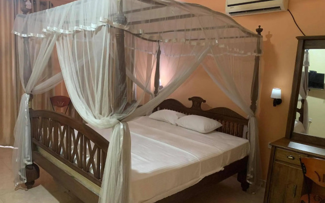 The Golden Residence