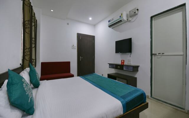 OYO 9969 Hotel Kshipra Dham