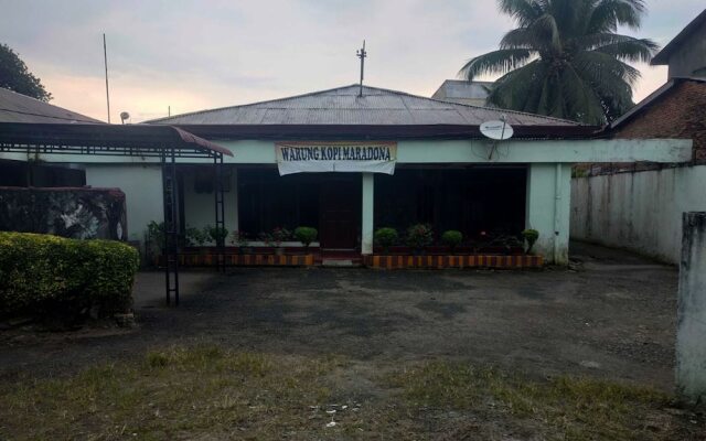 OYO 93268 Maradona Guest House