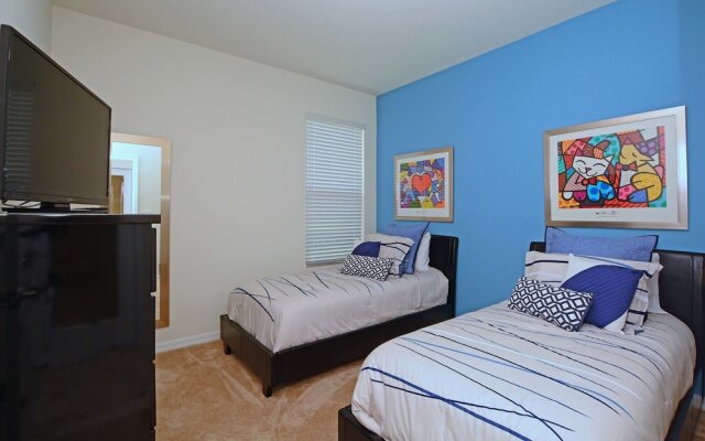 Watersong 5 Bedroom House w Pool - 7051WS