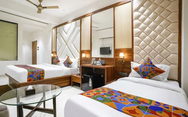 Fabhotel Status Residency