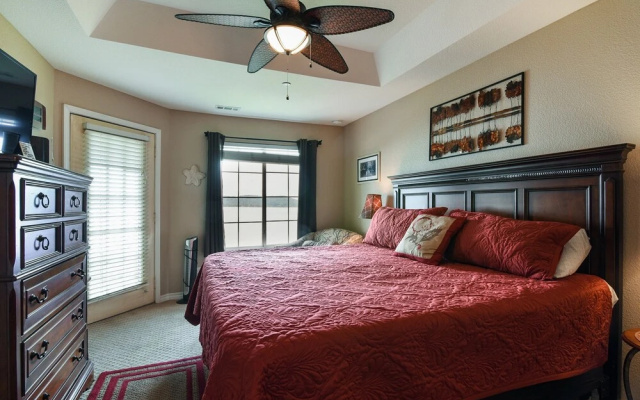 700 Emerald Point 3 Bedroom Condo