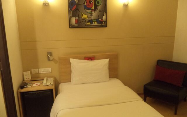 Red Fox Hotel East Delhi