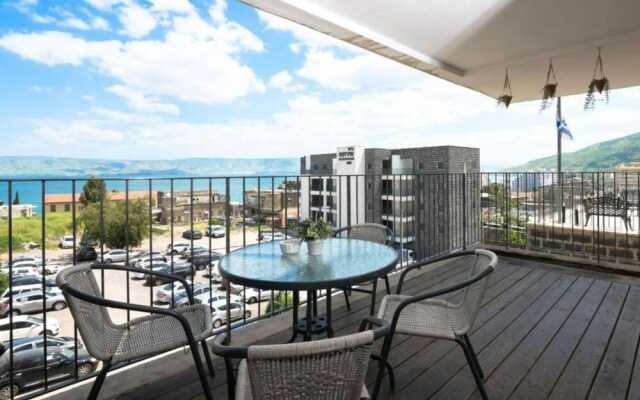 YalaRent Migdalor Apartments with Sea Views