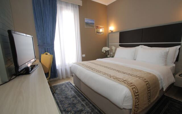 Capital Tirana Hotel