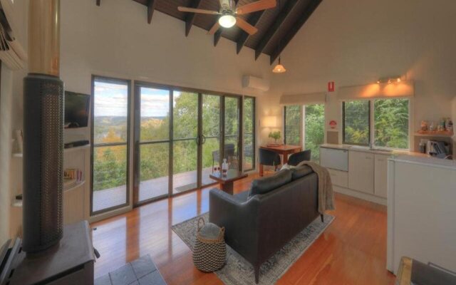 Misty View Cottages Montville