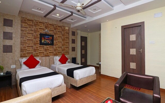 Capital O 18582 Hotel Heaven