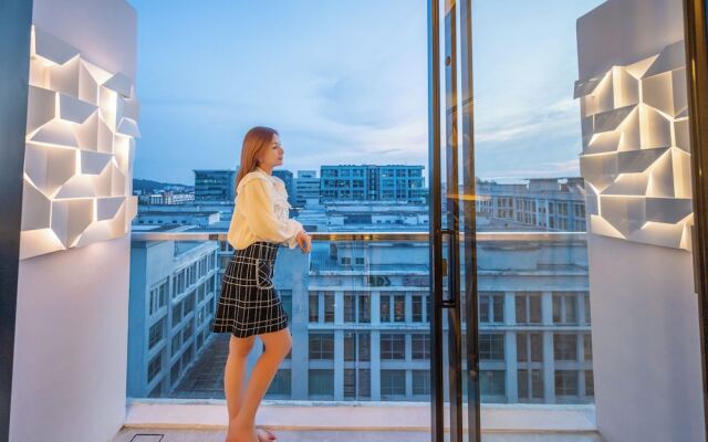 Ritz Residence @ Imago Mall Loft B