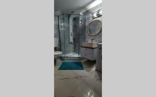 Studio with private terrace next to Cișmigiu