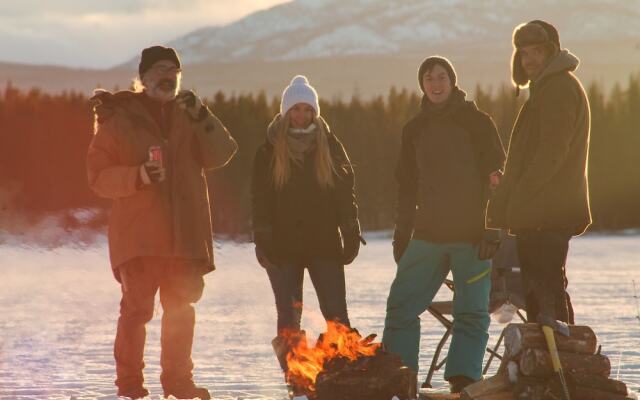 Red Cariboo Apartments
