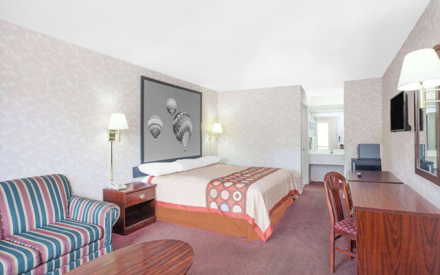 Super 8 by Wyndham Decatur Priceville