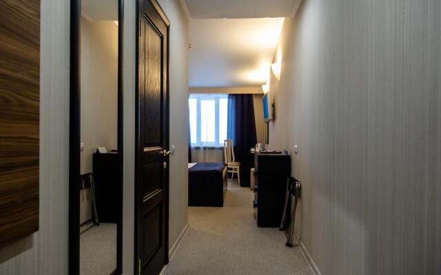 Center Hotel