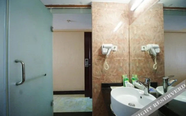 Yayuan Hotel