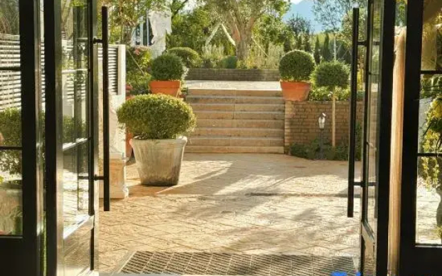 Maring Garden Boutique Hotel