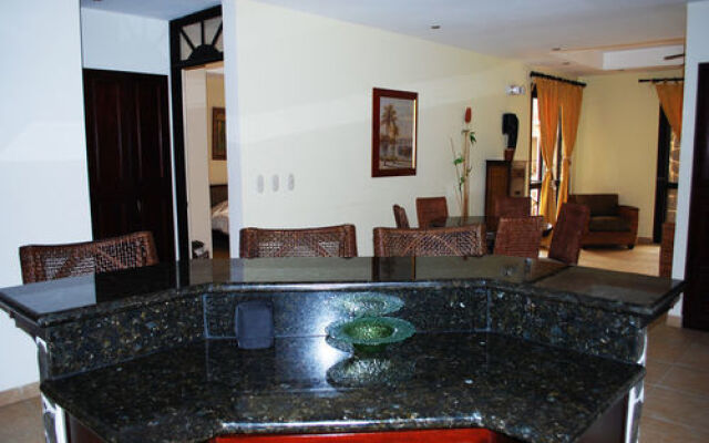 5th Flr Ocean View Penthouse with 2 Level Balcony