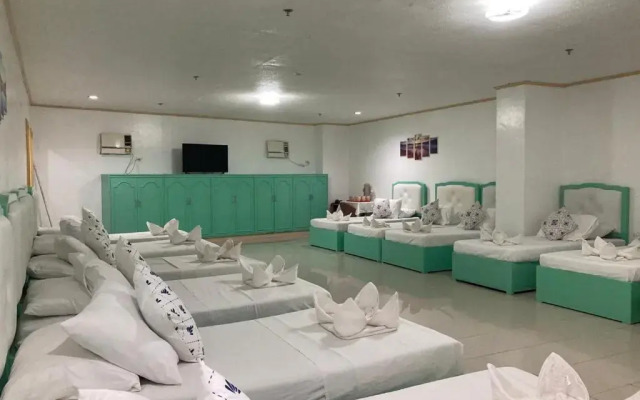 The DYNASTY COURT Hotel