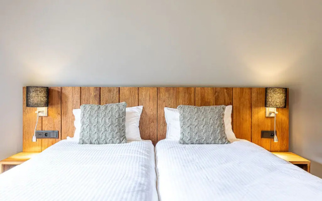 Penthouse with private sauna and wine climate cabinet