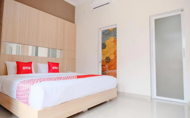 OYO 2140 Hs Residence