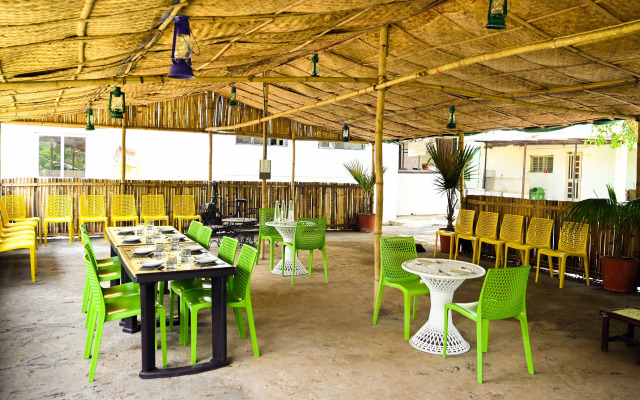 TGI Insignia Resort & Villa's