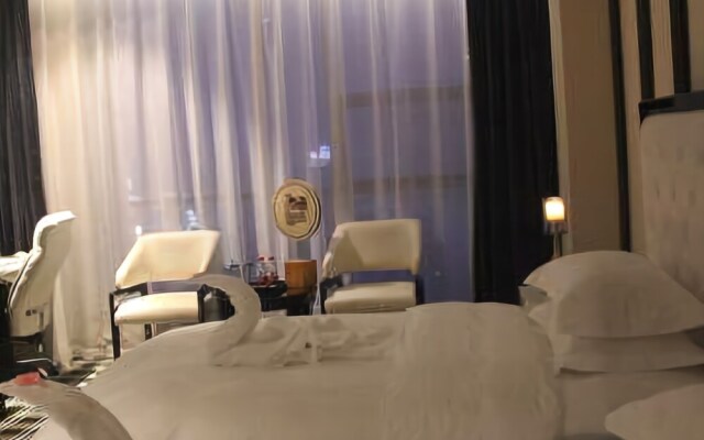 Crystal International Hotel