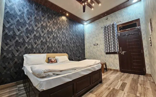 Vinayak Guest House