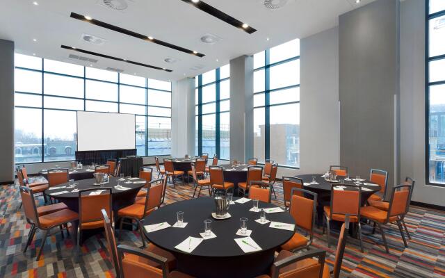 Holiday Inn Hotel & Suites Montreal Centre-ville Ouest by IHG